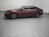 Used 2023 Nissan Altima 2.5 SV image 2