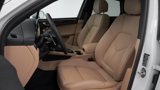 Used 2025 Porsche Macan image 5