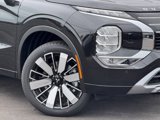 New 2025 Mitsubishi Outlander AWD image 2