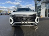 New 2025 Volkswagen Atlas Peak Edition SE image 2