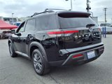 Used 2025 Nissan Pathfinder SV image 3