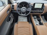New 2025 Nissan Pathfinder Platinum image 4