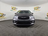Certified 2022 Chrysler Pacifica Touring-L image 3