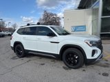 New 2025 Volkswagen Atlas Peak Edition SE image 3