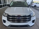 New 2025 Ford Explorer Active image 2