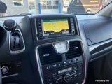 Used 2016 Chrysler Town & Country Touring-L w/ Driver Convenience Group image 3