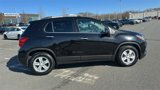 Used 2020 Chevrolet Trax LT w/ LT Convenience Package image 4