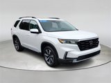 Certified 2025 Honda Pilot Elite image 2