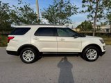 Used 2016 Ford Explorer XLT w/ Equipment Group 202A image 3