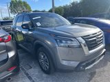 Used 2022 Nissan Pathfinder SL image 3