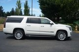 Used 2017 Cadillac Escalade ESV Luxury image 2