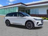 New 2025 Lincoln Nautilus Reserve image 2