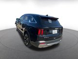 Used 2024 Kia Sorento S image 4
