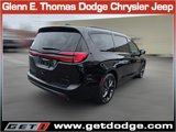 New 2025 Chrysler Pacifica Limited image 4