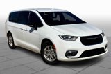 New 2025 Chrysler Pacifica Select image 2