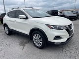 Used 2020 Nissan Rogue Sport SV w/ Technology Package image 3