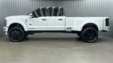 Used 2025 Ford F450 Platinum w/ Platinum Plus Package image 2