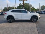 Certified 2022 Volkswagen Atlas Cross Sport SEL R-Line image 3