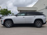 New 2025 Jeep Wagoneer Limited image 5