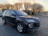 Used 2016 Ford Explorer XLT w/ Equipment Group 202A image 3