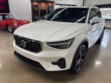 Used 2025 Volvo XC40 B5 Core image 2