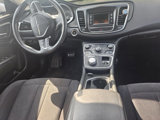 Used 2015 Chrysler 200 Limited w/ Convenience Group image 4