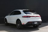 Used 2023 Porsche Macan image 3