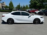 Used 2025 Toyota Camry SE image 3