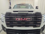 Used 2025 GMC Sierra 2500 AT4X image 2