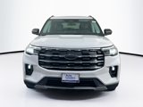 Used 2025 Ford Explorer Active w/ Active Comfort Package image 2