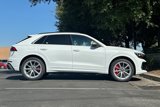 New 2025 Audi RS Q8 performance image 3