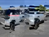 Used 2022 Nissan Pathfinder SV image 4