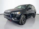 Used 2024 Jeep Compass Trailhawk image 2