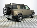 Used 2025 Land Rover Defender 110 S image 5