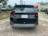 Used 2025 Hyundai Tucson SE image 4