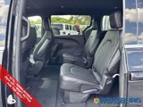 New 2026 Chrysler Pacifica Select image 4