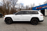 Used 2023 Jeep Grand Cherokee L Limited w/ Black Appearance Package image 3
