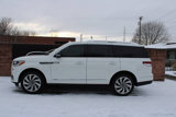 Used 2022 Lincoln Navigator Reserve image 3