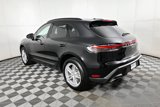 Used 2025 Porsche Macan image 3