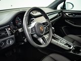 Certified 2021 Porsche Macan image 5