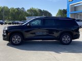 New 2025 Chevrolet Traverse LT w/ Driver Confidence Package image 2