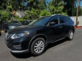 Used 2018 Nissan Rogue SV image 3