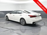 Certified 2023 Nissan Altima 2.5 SV image 3