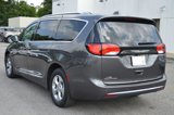 Used 2017 Chrysler Pacifica Touring-L Plus image 4