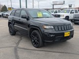 Used 2021 Jeep Grand Cherokee Laredo X image 2