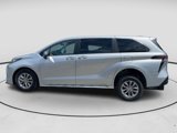 Used 2023 Toyota Sienna LE image 2