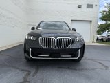 New 2026 BMW X5 xDrive50e image 2