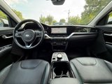 Used 2021 Kia Niro EX Premium image 2