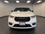 New 2025 Chrysler Pacifica Limited image 3