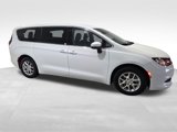 Certified 2023 Chrysler Voyager LX image 3